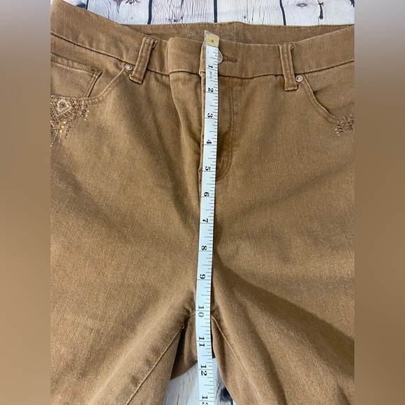 Chico’s So Slimming Girlfriend Ankle Timber Color Pants (Womens size 8) - Picture 6 of 10